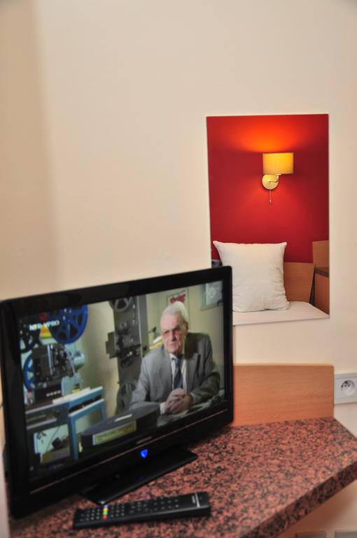 Hotel Afrit 28 Heusden-Zolder Room photo